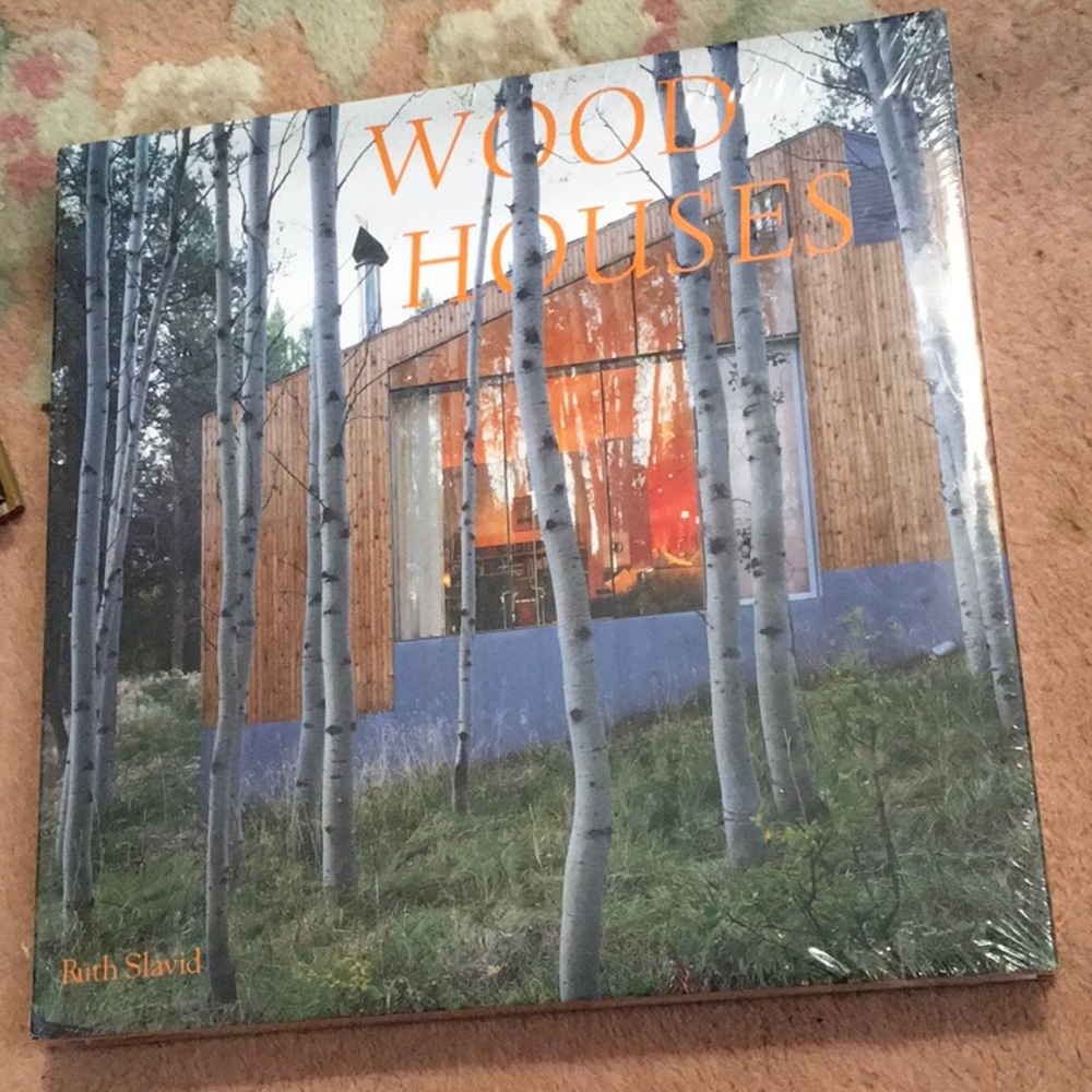 NWT Wood Houses TABLE books. Hardcover